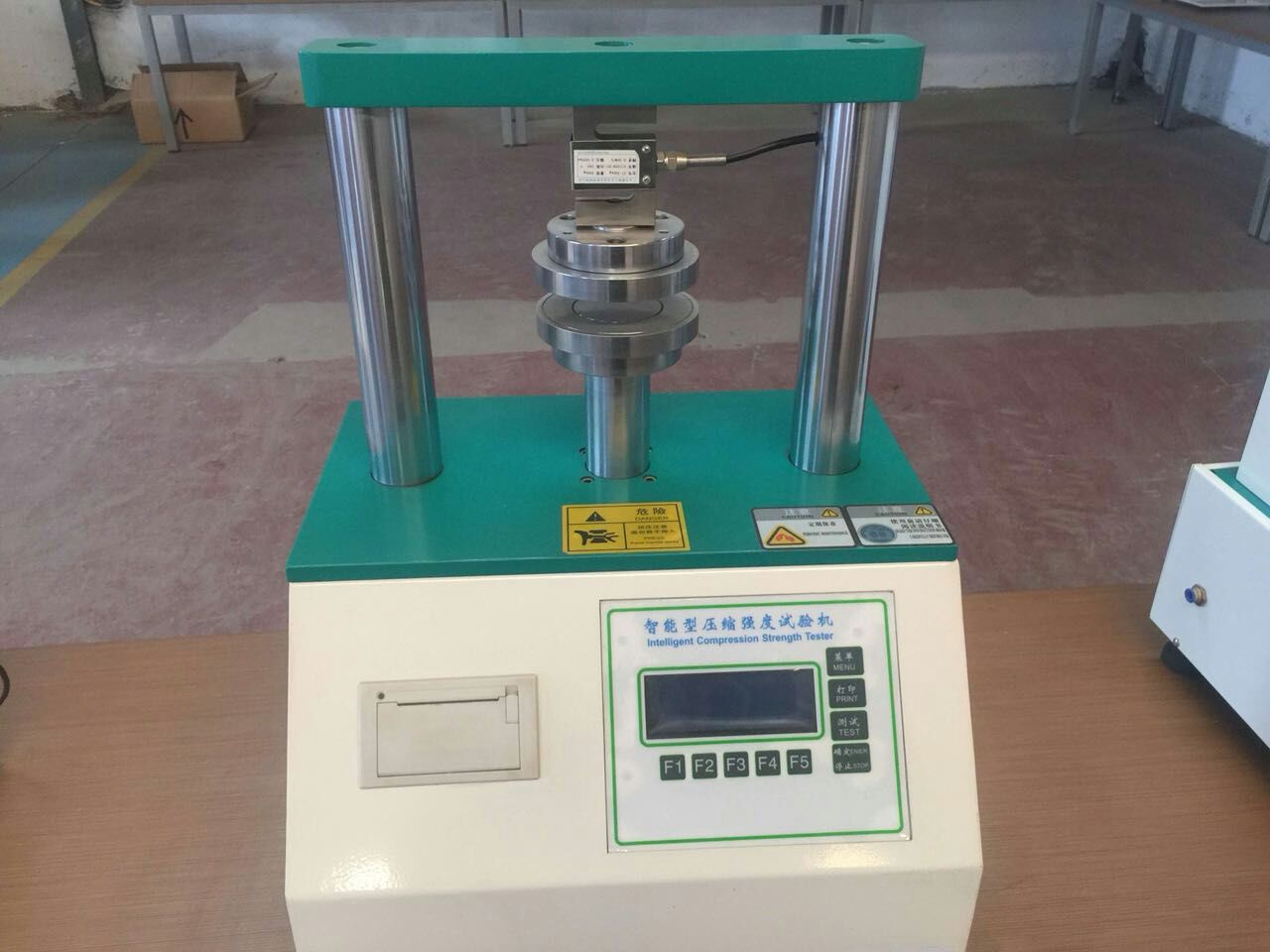 智能型壓縮強(qiáng)度試驗機(jī)